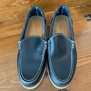 Men’s slide on Bass loafer.